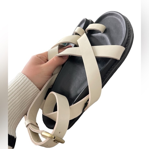 Liberté The Leni Sandal - Picture 6 of 13